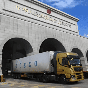 Comparing Transport Modes: Strengths, Weaknesses & Applications